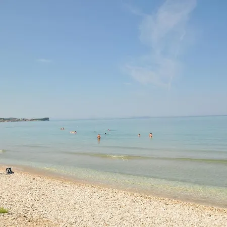 Ξενοδοχείο με διαμερίσματα Elena Corfu Αχαράβη