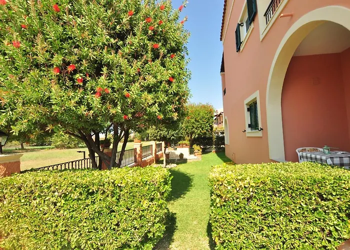 Elena Corfu 公寓式酒店 3*