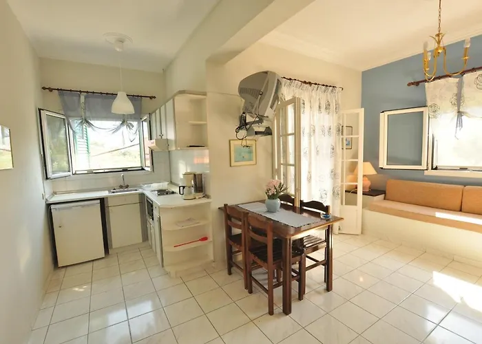 Hotel apartamentowy Elena Corfu 3*