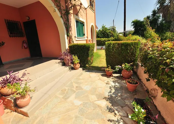 Elena Corfu 公寓式酒店